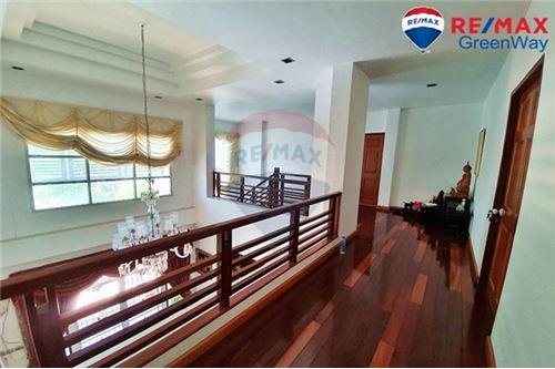 Chom Thong Second hand single house condo for sale rent
